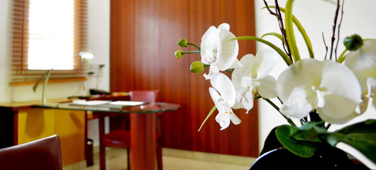 Nomad Suites Residence Libreville Exteriör bild