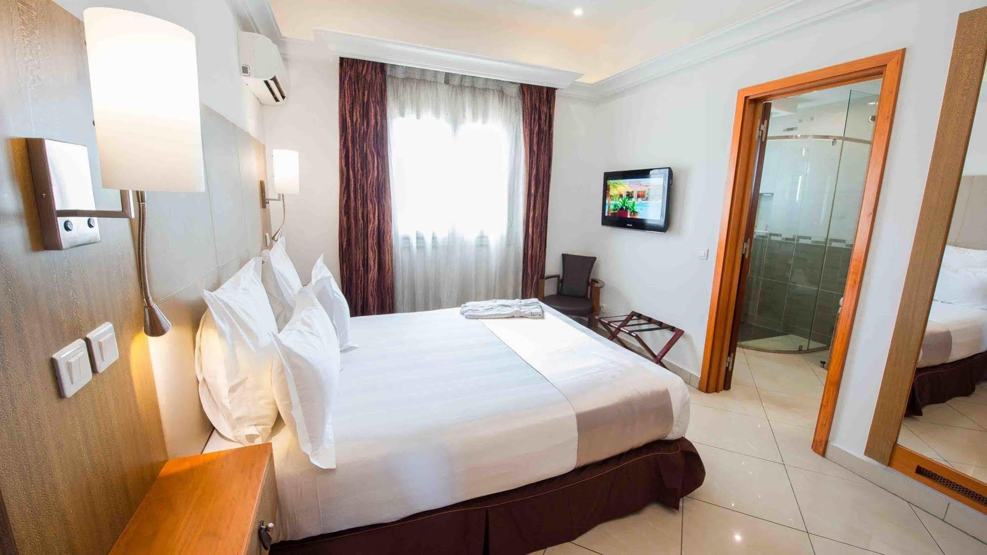 Nomad Suites Residence Libreville Exteriör bild