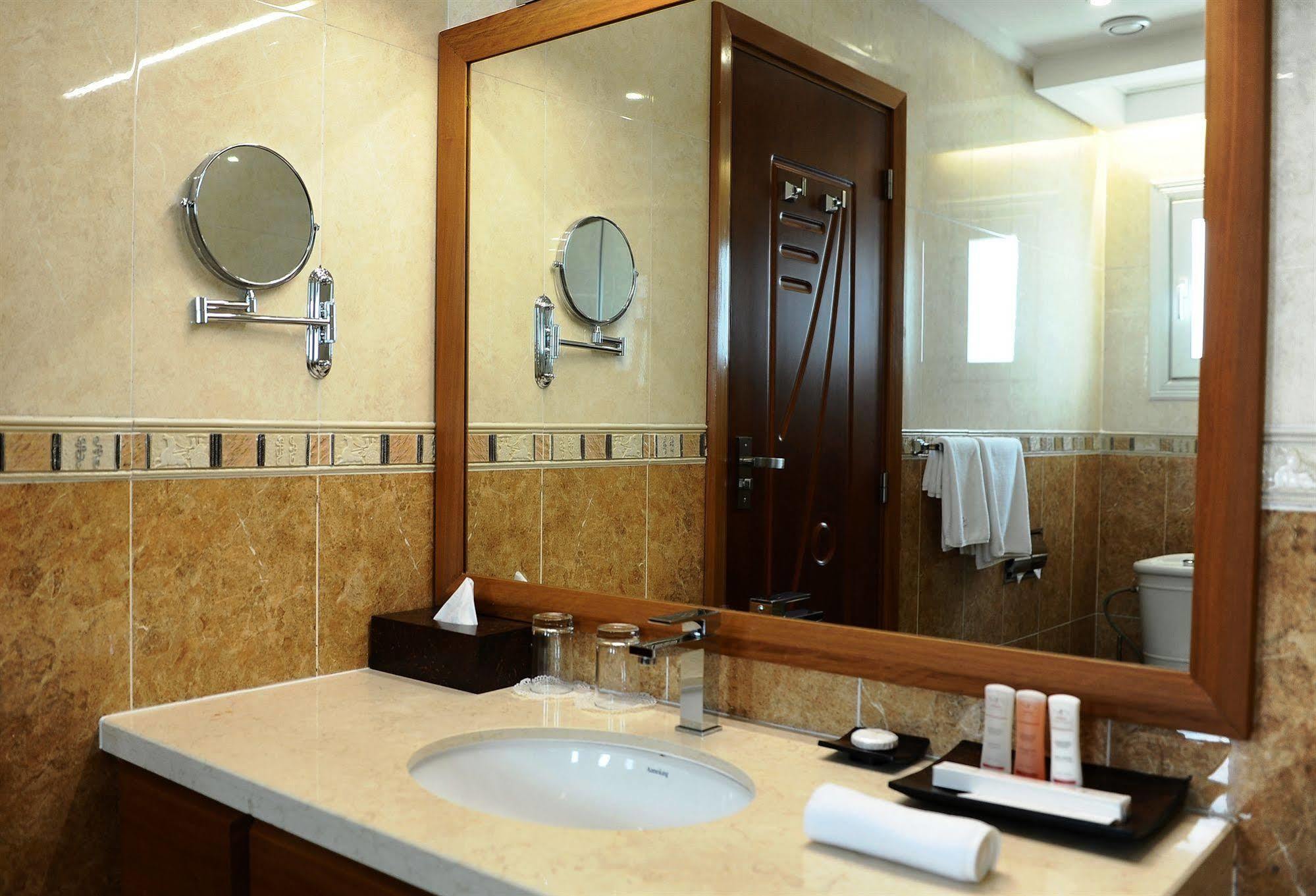 Nomad Suites Residence Libreville Exteriör bild
