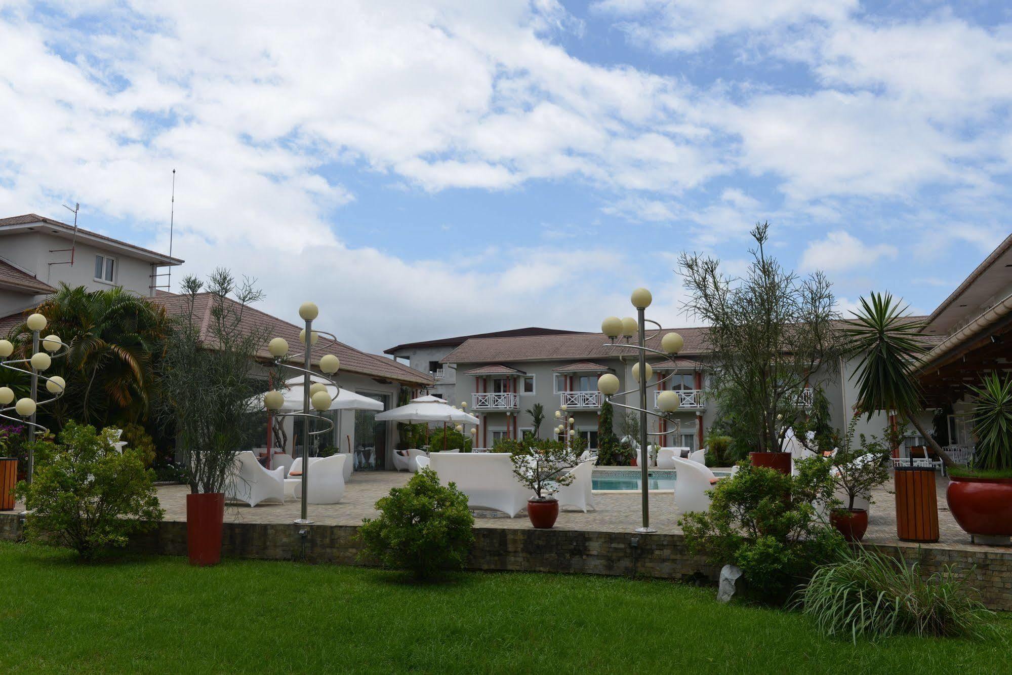 Nomad Suites Residence Libreville Exteriör bild